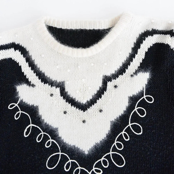 Vintage 90's Black & Cream Knit w/ Pearls CrewNeck Sweater - Picture 12 of 13